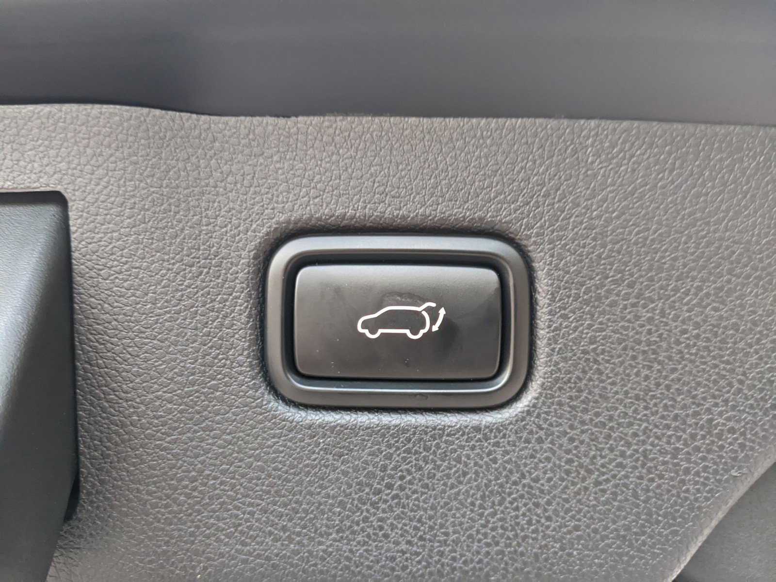 Used 2017 Kia Sorento SX image 11