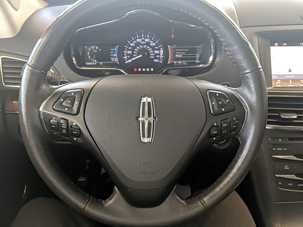 Used 2019 Lincoln MKT AWD image 19