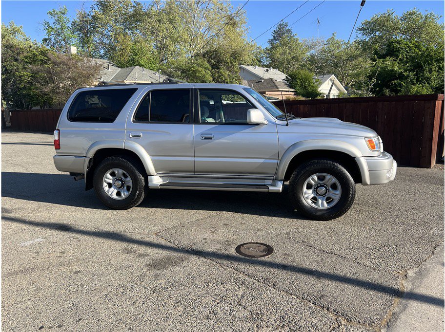 Used 2001 Toyota 4Runner SR5 image 7