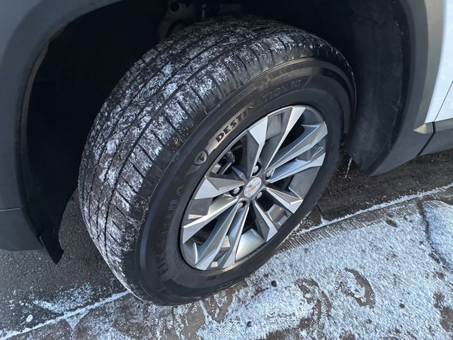 Used 2025 Chevrolet Equinox LT image 9