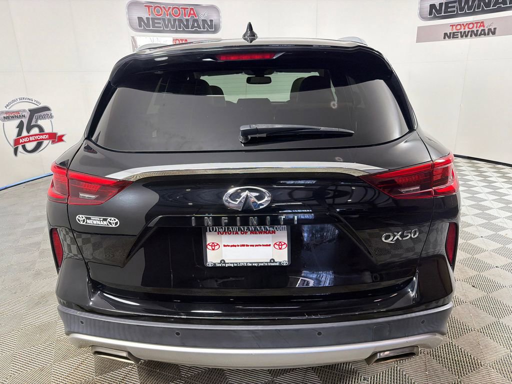 Used 2021 INFINITI QX50 Essential image 6