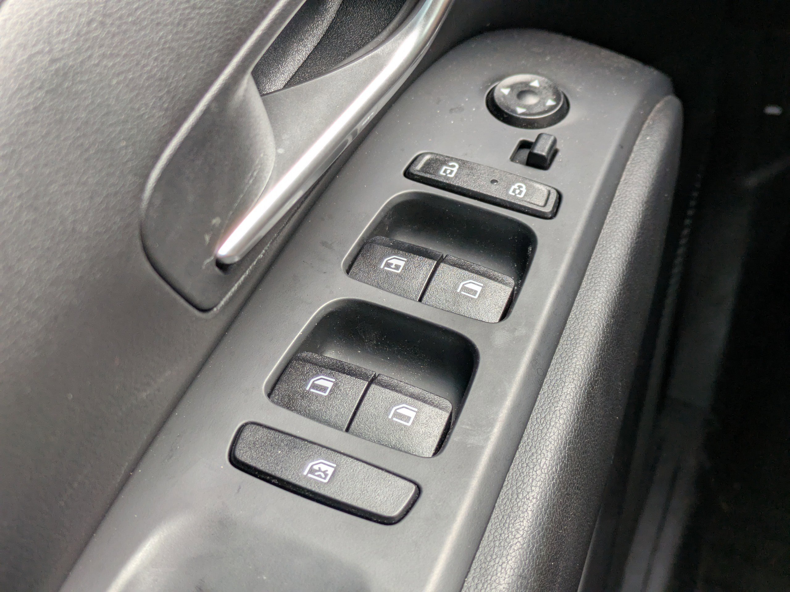 Used 2024 Hyundai Santa Cruz SE image 19