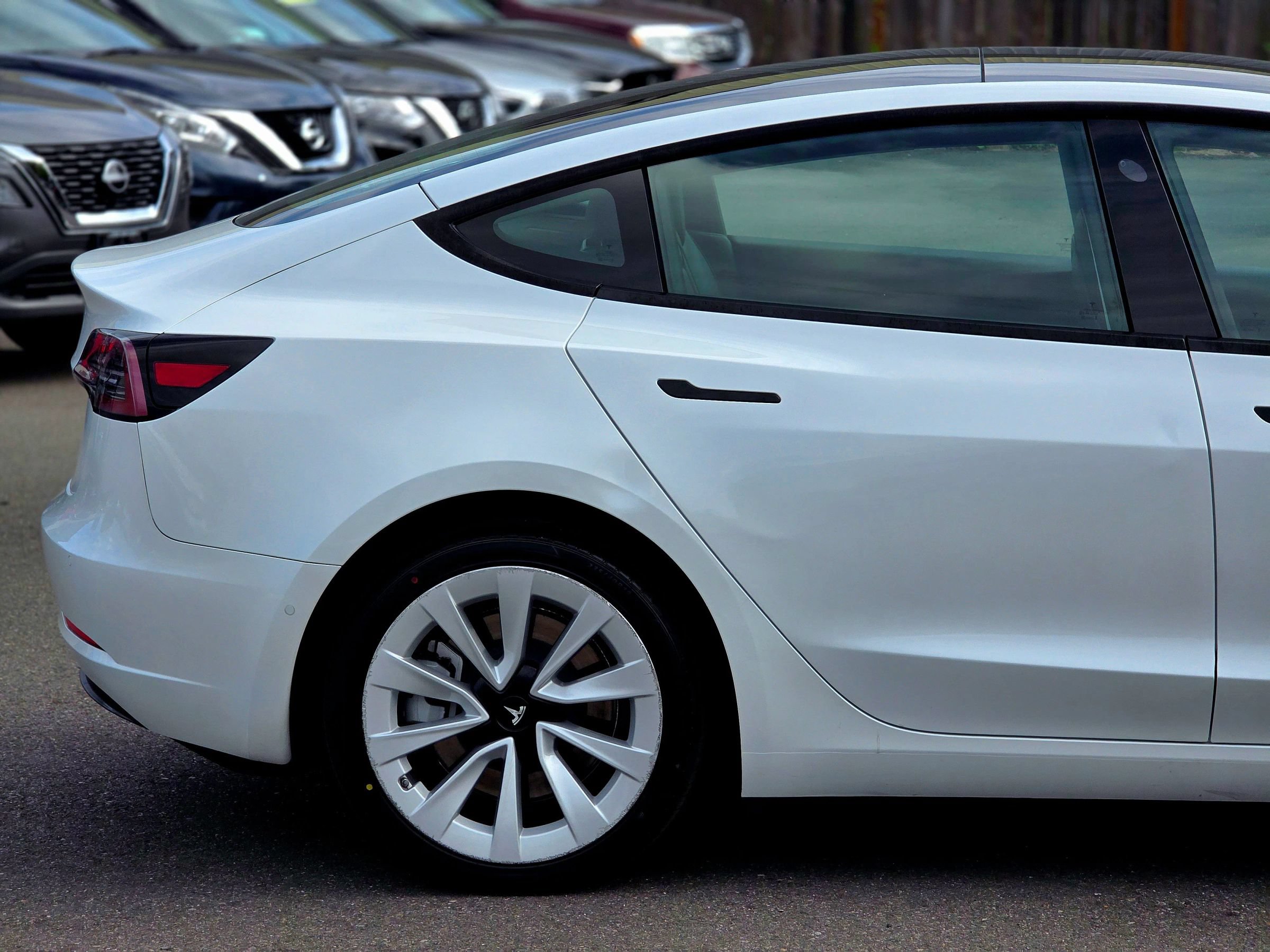 Used 2021 Tesla Model 3 Standard Range Plus RWD image 15
