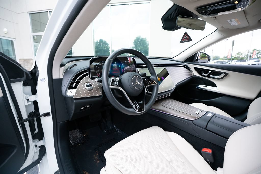 Used 2025 Mercedes-Benz E 350 Sedan w/ Winter Package image 31