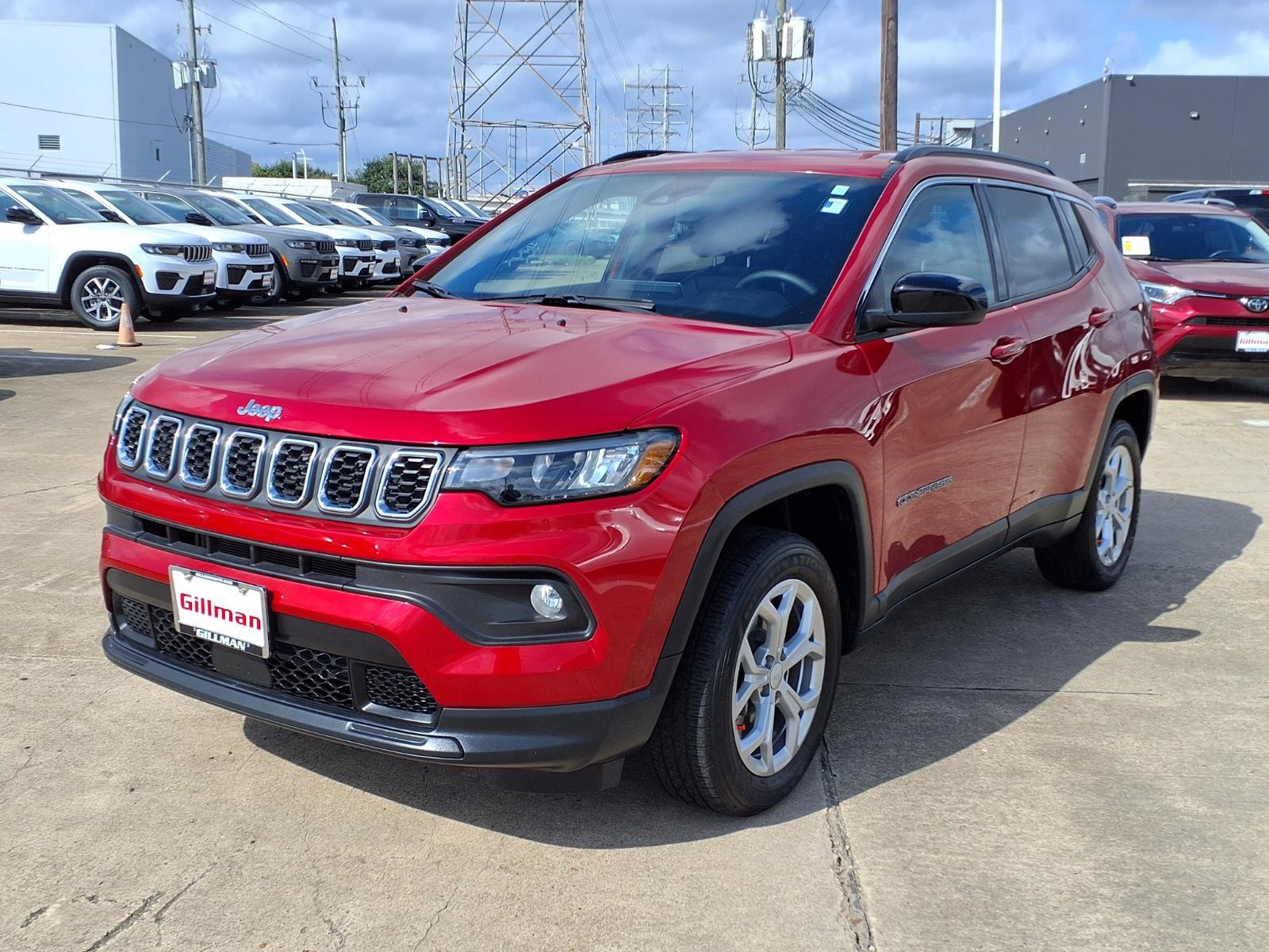 Used 2024 Jeep Compass Latitude AWD/4WD image 4