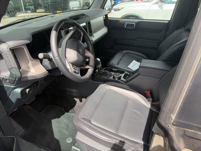 Used 2025 Ford Bronco Outer Banks image 10