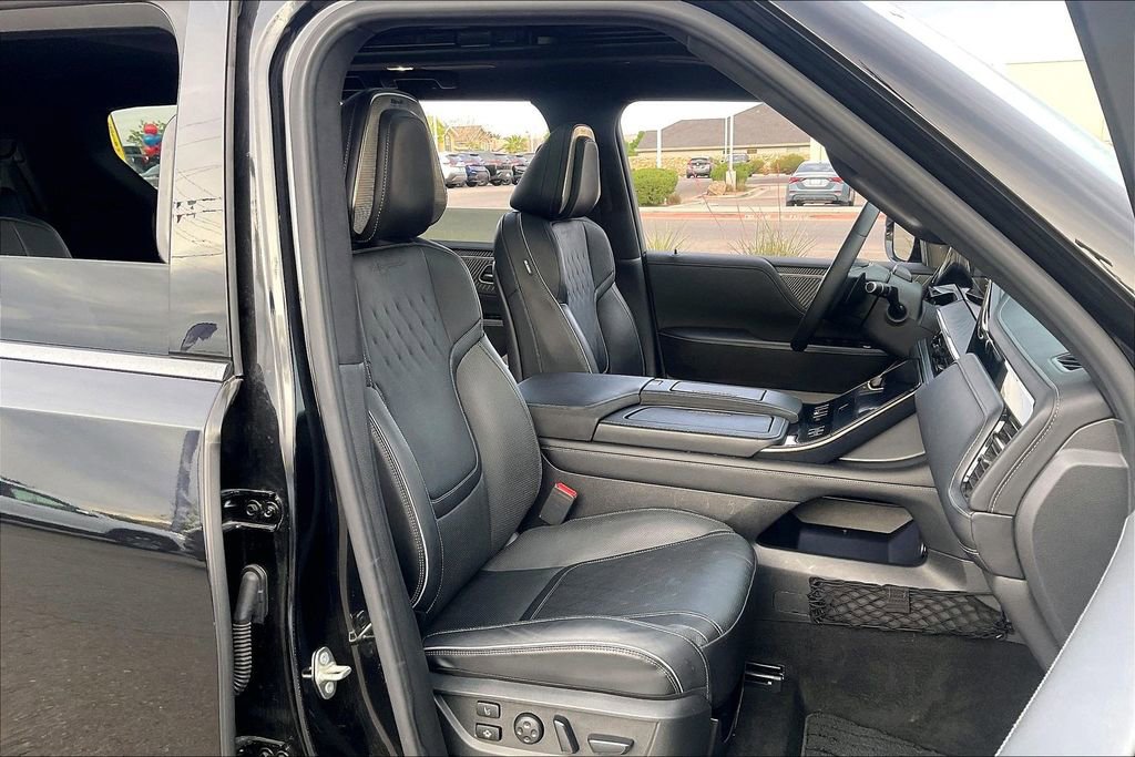 Used 2025 INFINITI QX80 Autograph w/ Autograph Exterior Package AWD/4WD image 7