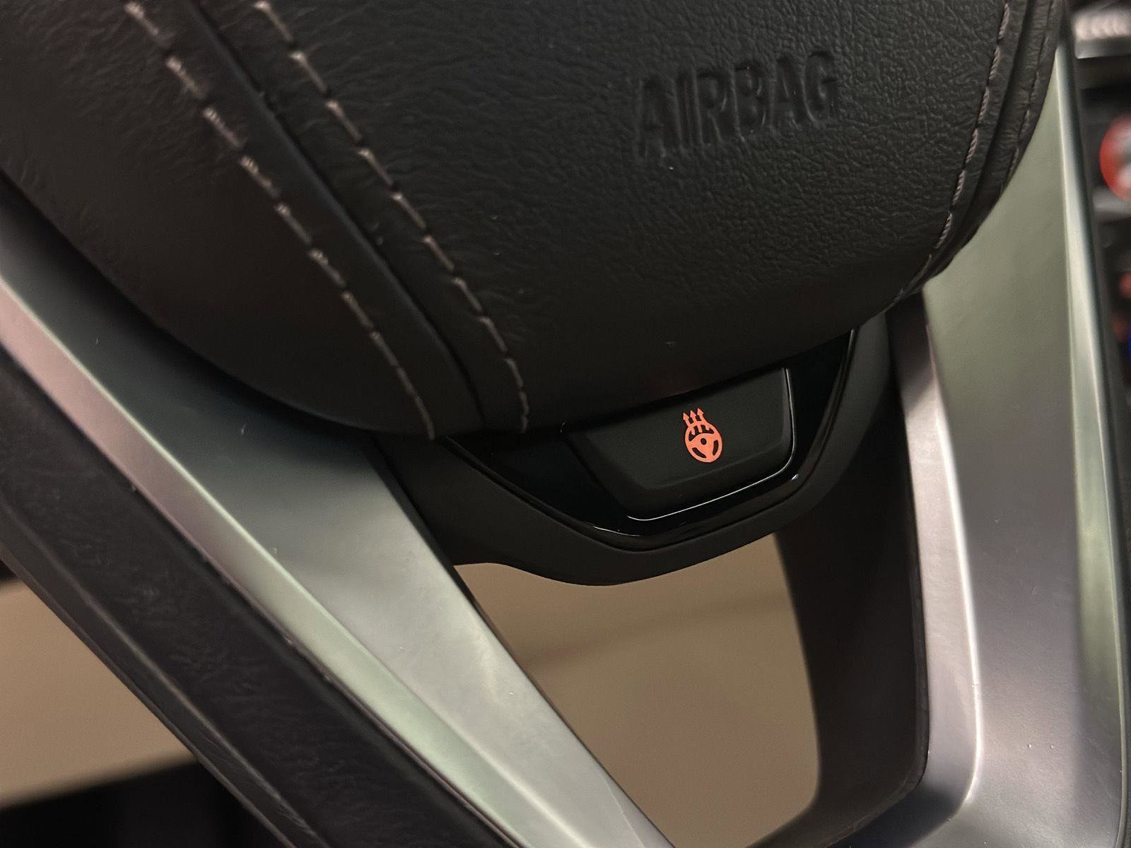 Used 2018 BMW 540i xDrive image 19