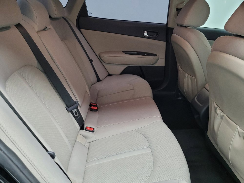 Used 2018 Kia Optima LX w/ 17" Alloy Wheels Package image 19