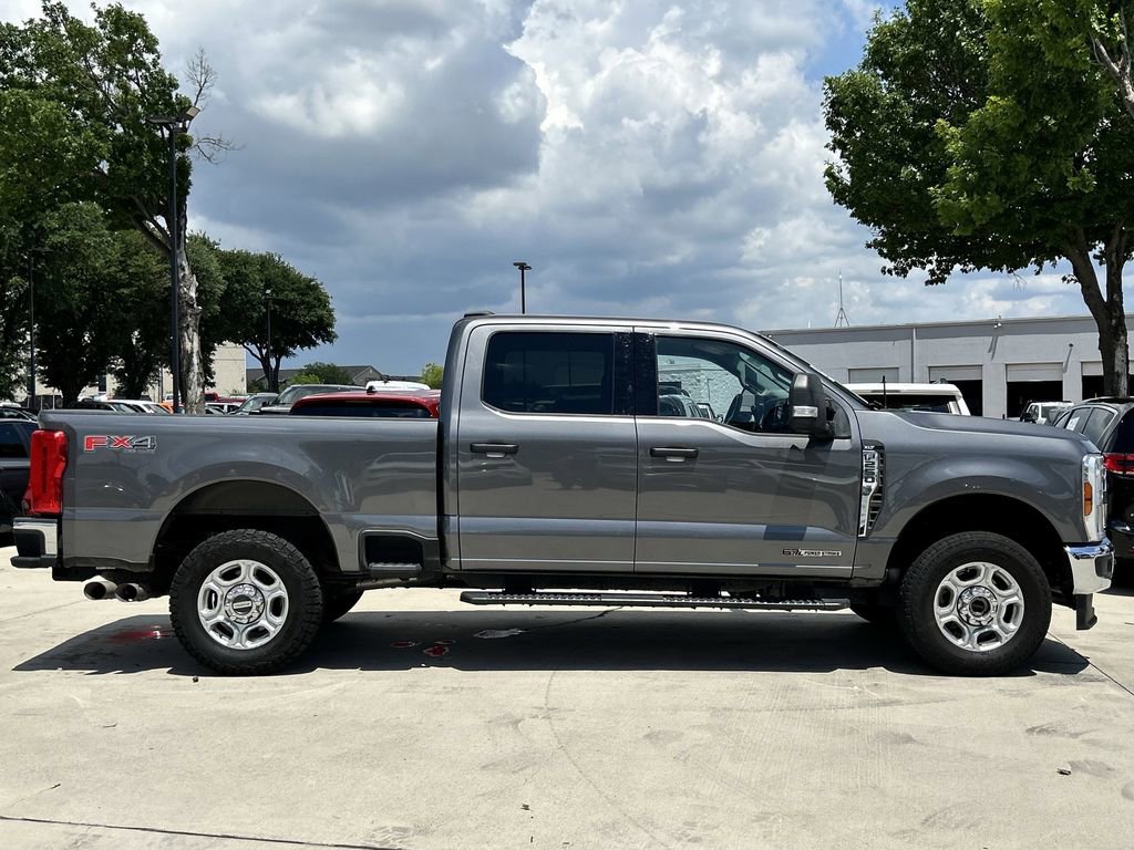 Used 2025 Ford F250 XLT w/ FX4 Off-Road Package AWD/4WD image 3