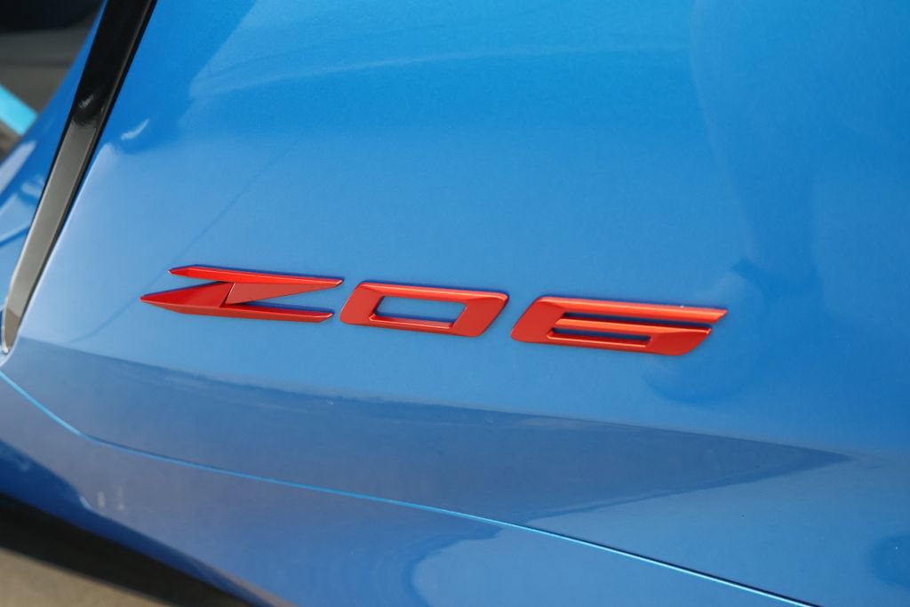 Used 2025 Chevrolet Corvette Z06 w/ Chrome Exterior Badge Package RWD image 14