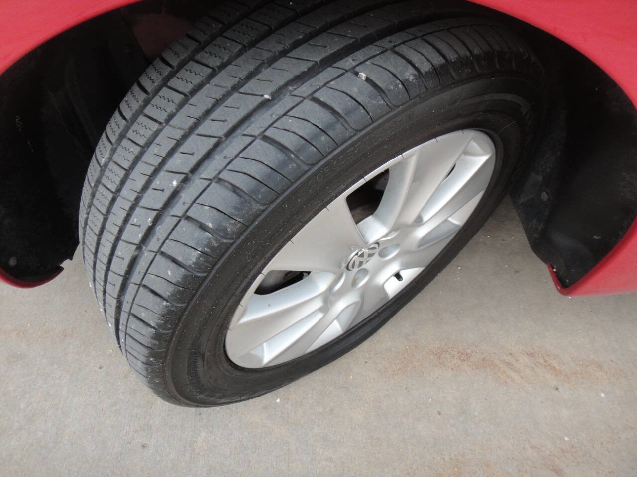 Used 2010 Volkswagen Beetle Final Edition FWD image 19