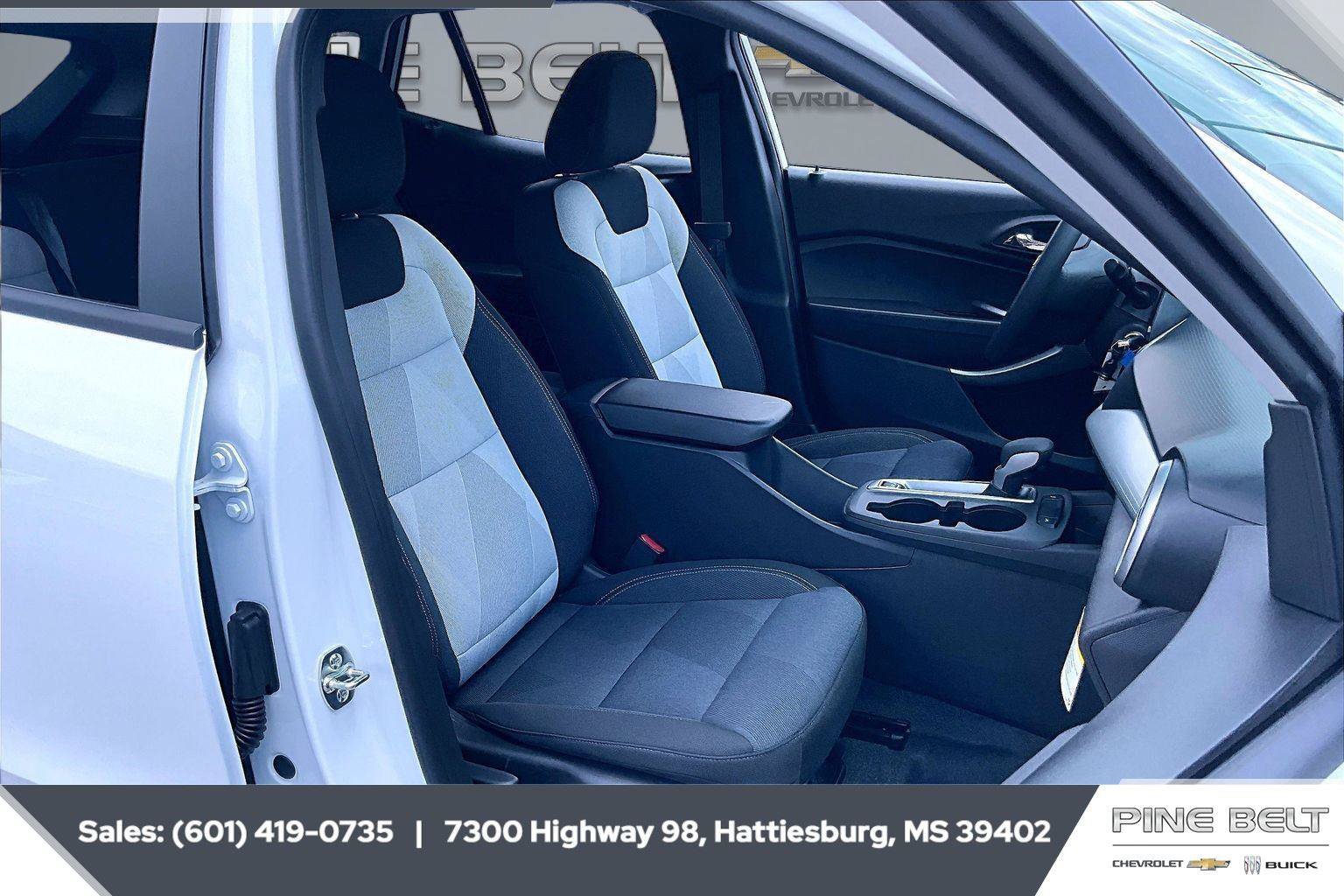 Used 2026 Chevrolet Trax LS w/ LS Convenience Package FWD image 6