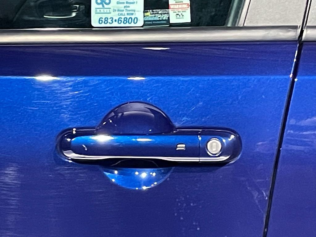 Used 2021 Jeep Renegade Limited image 17