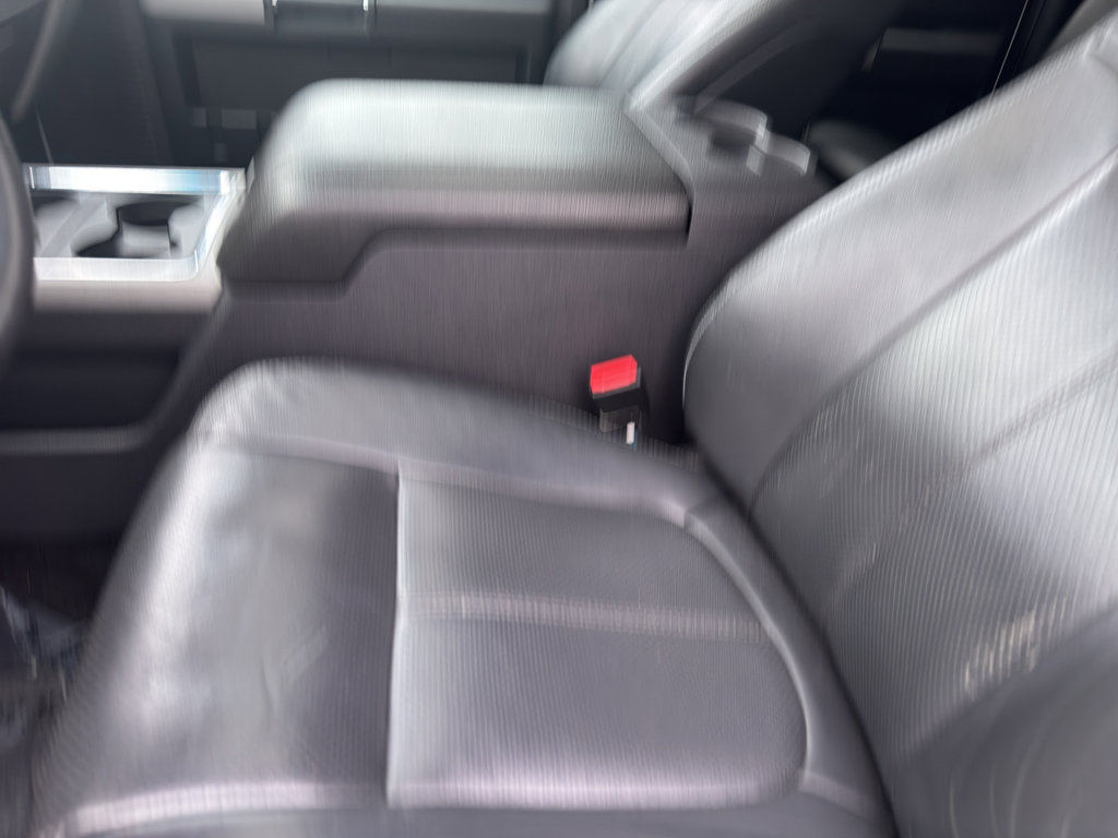 Used 2015 Ford F250 Lariat w/ Lariat Ultimate Package AWD/4WD image 35