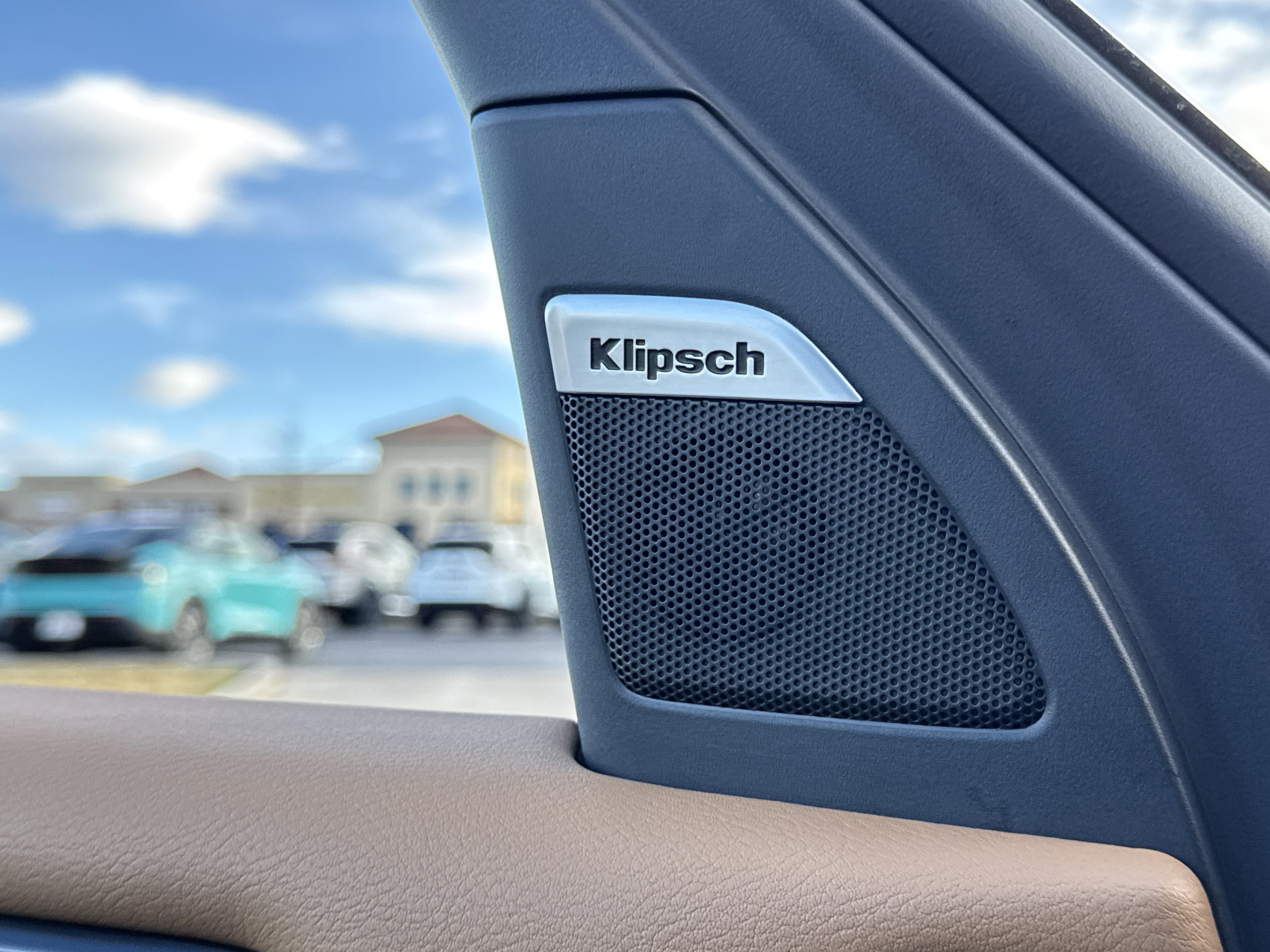 New 2026 Nissan Armada SL w/ Captain's Chari Seat Package image 12