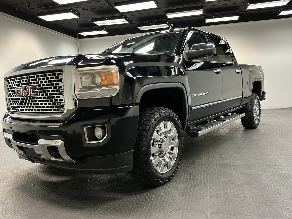Used 2016 GMC Sierra 2500 Denali w/ Duramax Plus Package