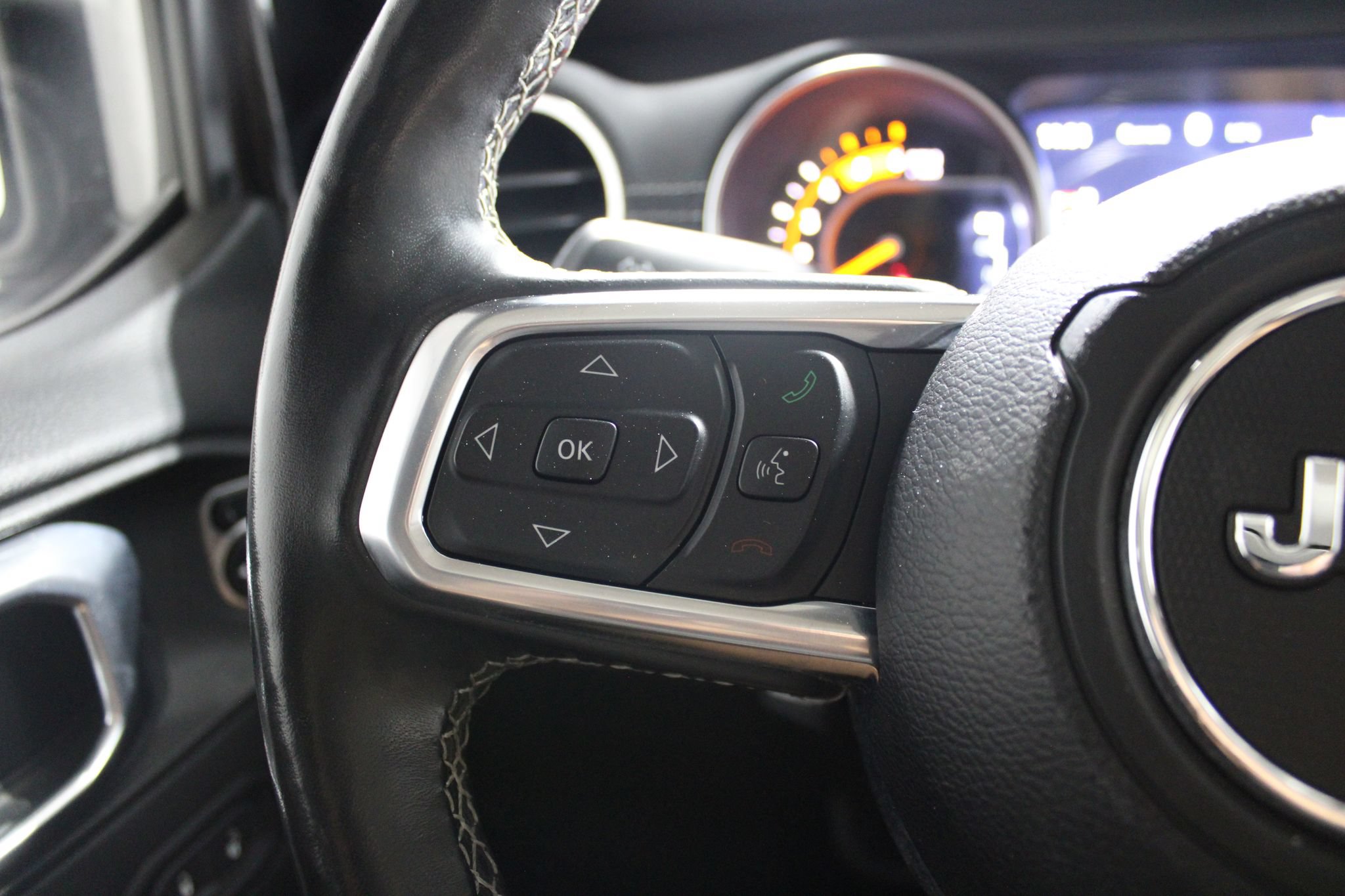 Used 2021 Jeep Wrangler Unlimited Sahara AWD/4WD image 40