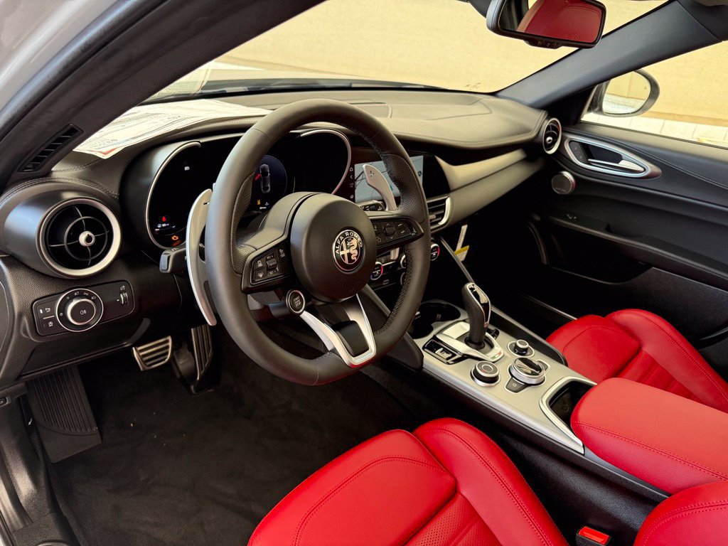 New 2026 Alfa Romeo Giulia AWD image 27