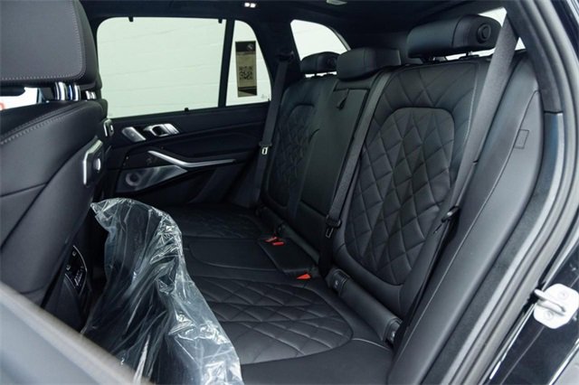 New 2026 BMW X5 M60i image 27