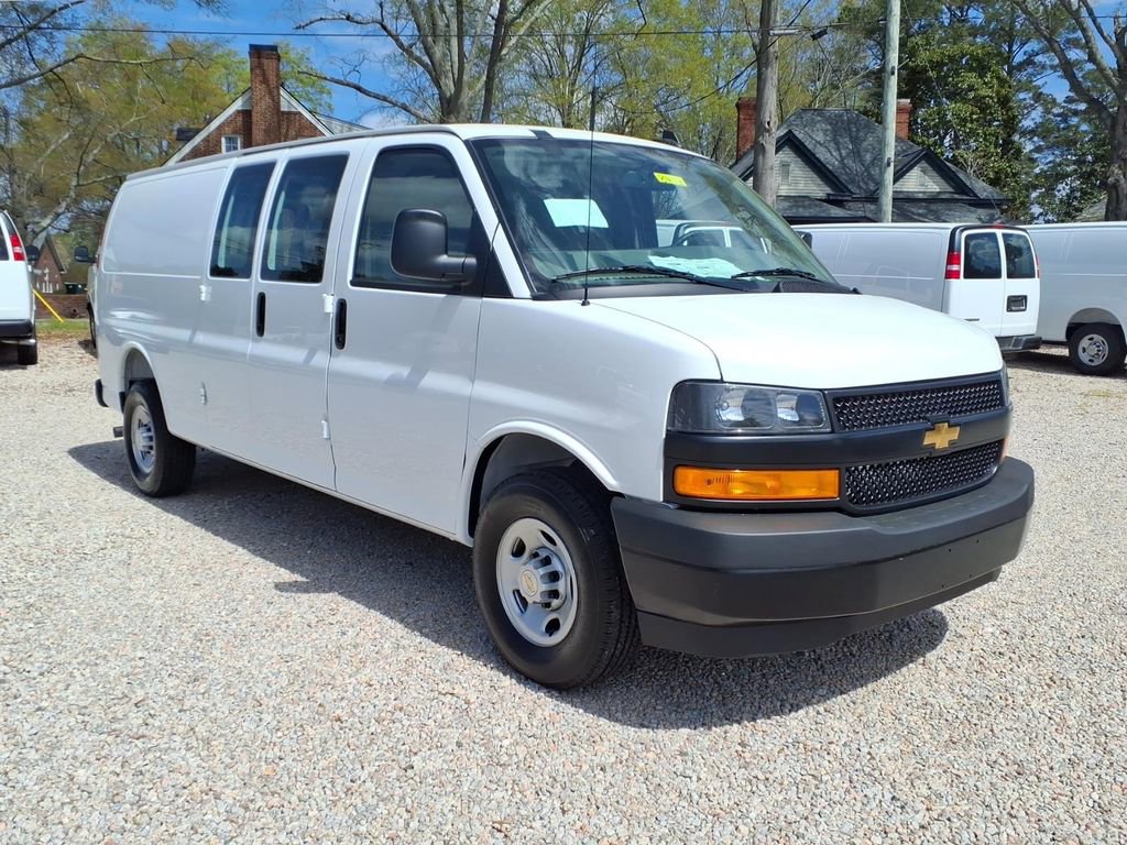 New 2026 Chevrolet Express 2500 Extended w/ Driver Convenience Package