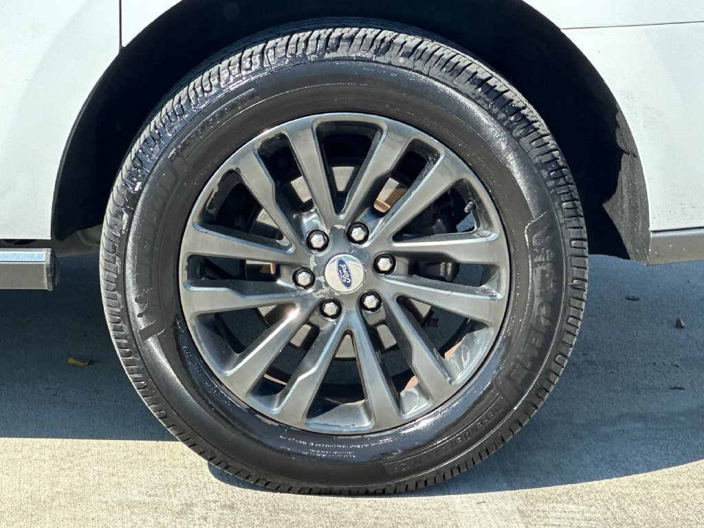 Used 2019 Ford Expedition Max Limited AWD/4WD image 28