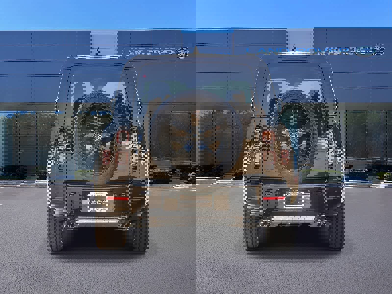 New 2025 Land Rover Defender 130 V8 image 5