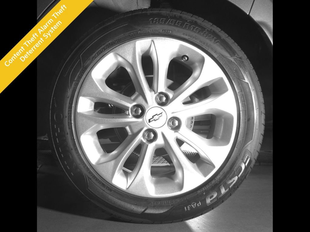 Used 2021 Chevrolet Spark LT FWD image 13