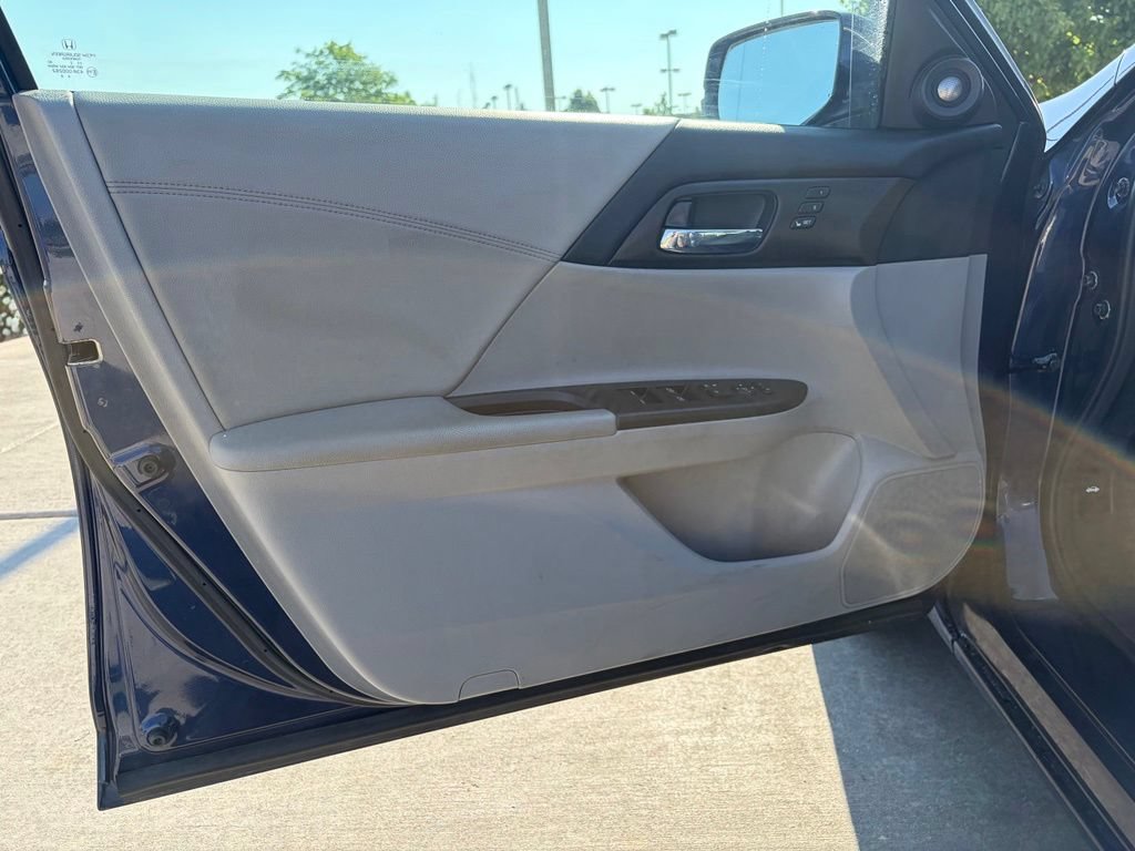 Used 2013 Honda Accord EX-L image 11