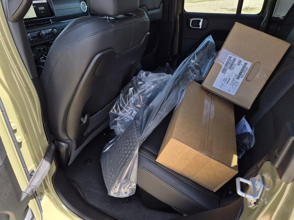 New 2026 Jeep Gladiator Sport AWD/4WD image 12