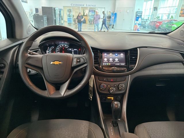 Used 2021 Chevrolet Trax LS image 24