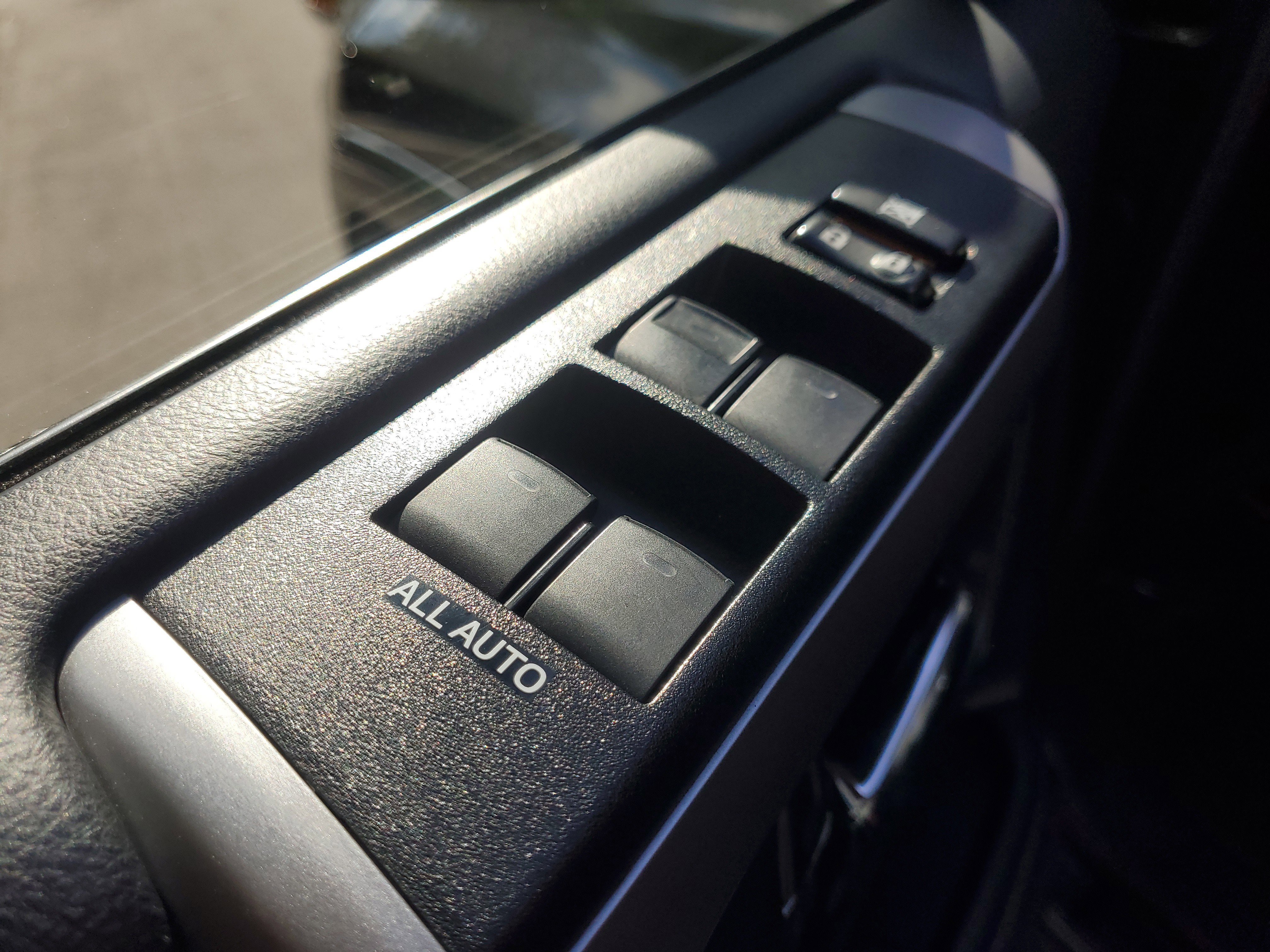 Used 2021 Toyota 4Runner Limited image 19