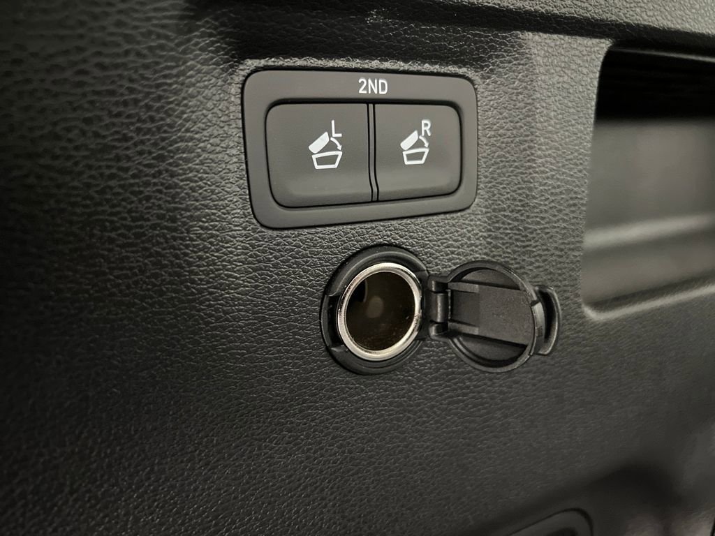 Used 2025 Kia Telluride S image 43