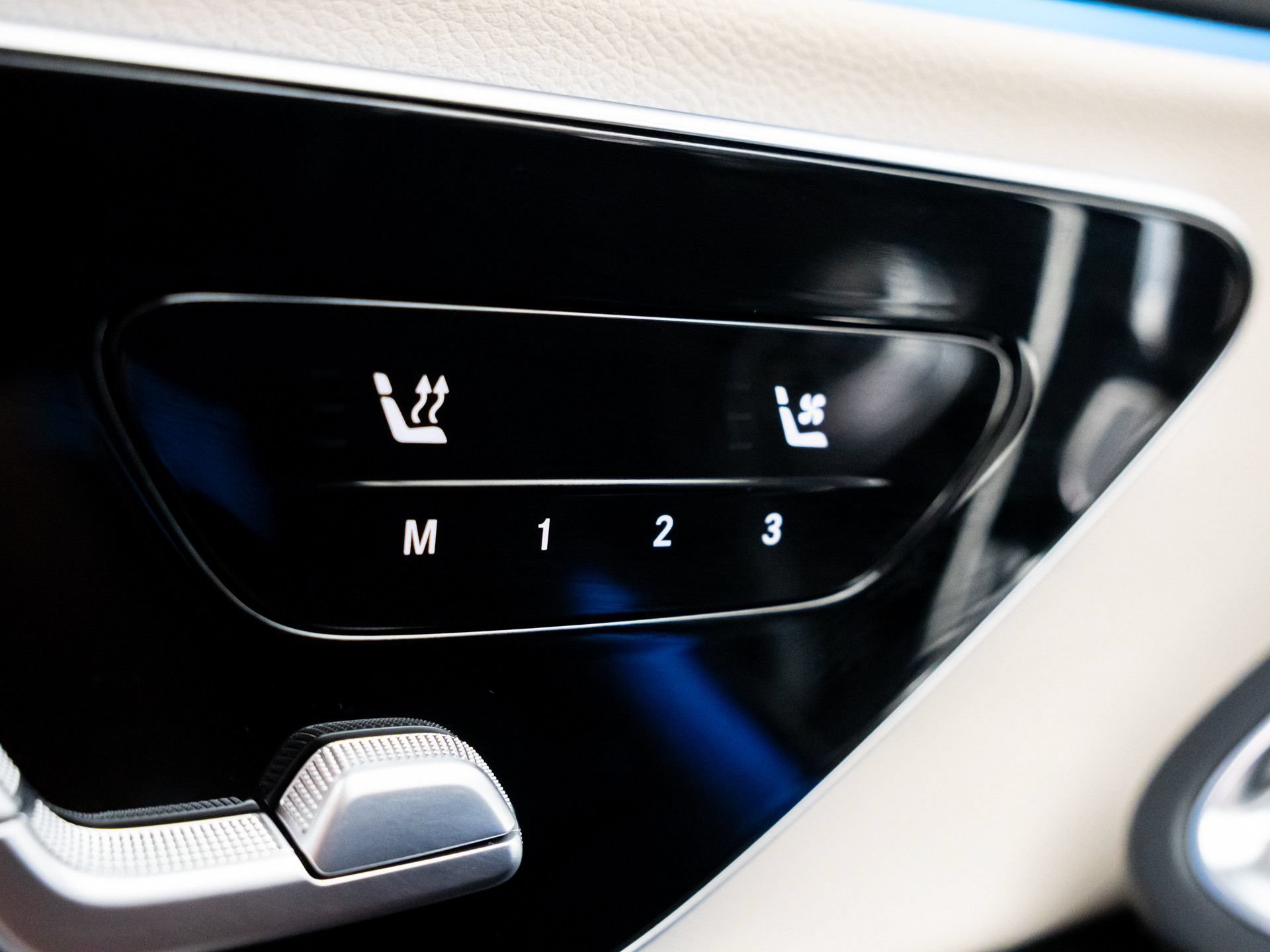 New 2026 Mercedes-Benz E 350 4MATIC Sedan image 30