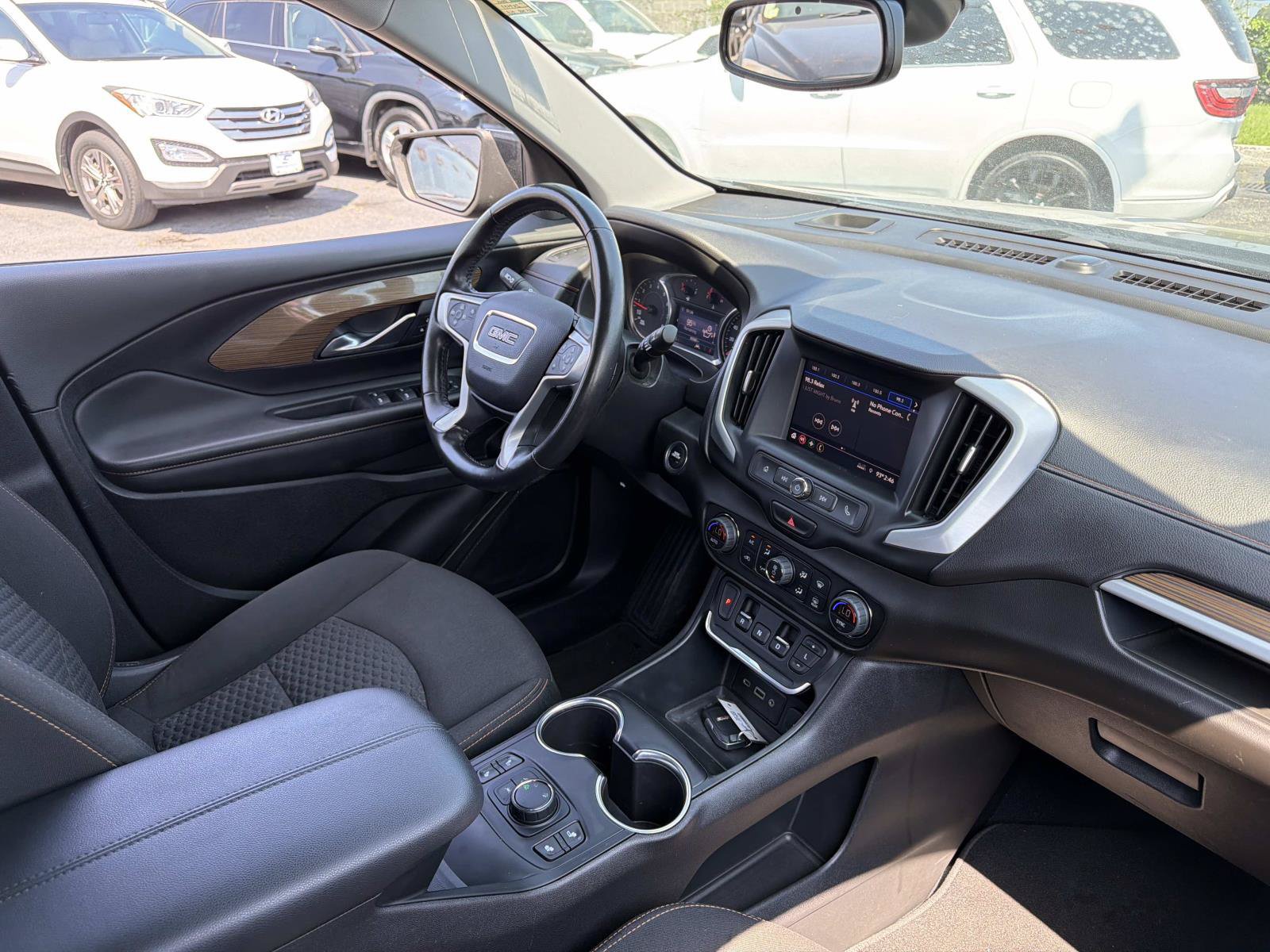Used 2020 GMC Terrain SLE w/ Driver Convenience Package AWD/4WD image 11