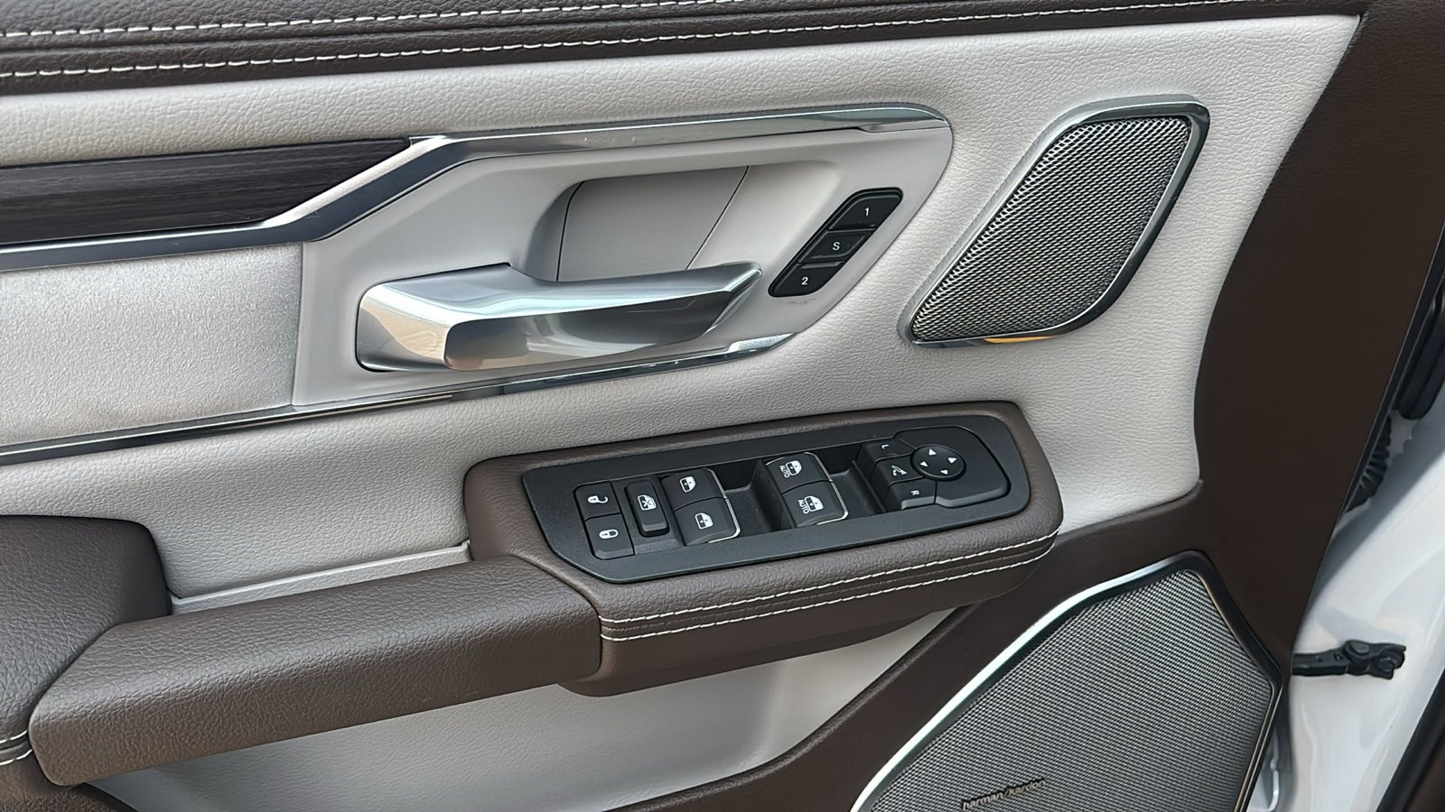 New 2026 RAM 1500 Laramie image 24