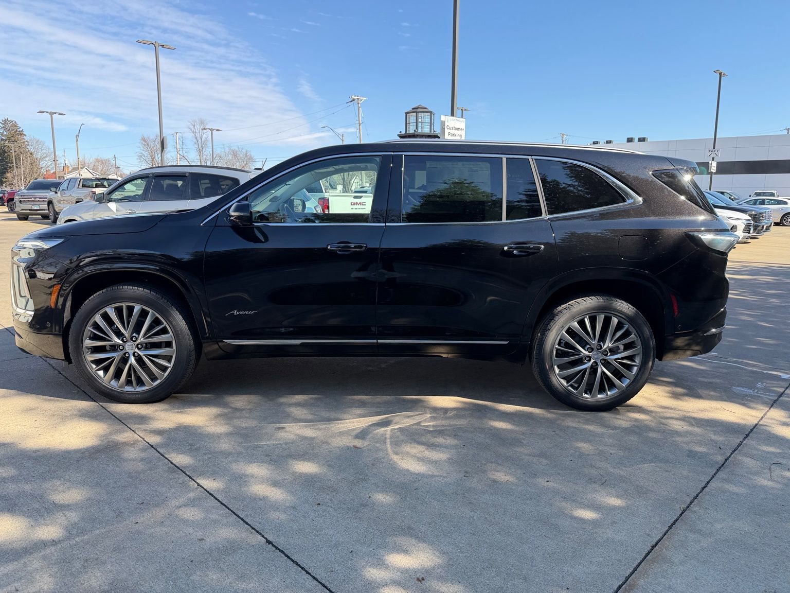 New 2026 Buick Enclave Avenir w/ Super Cruise Package AWD/4WD image 8