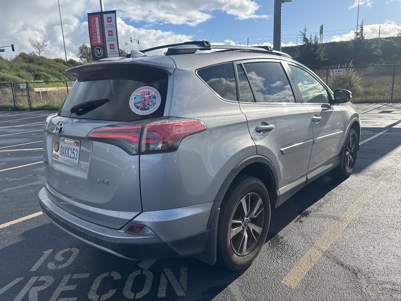 Used 2017 Toyota RAV4 XLE image 2
