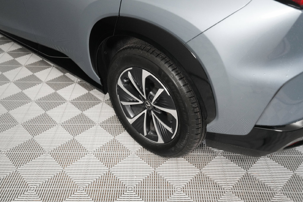 Certified 2024 Lexus RZ 300e Premium w/ Accessory Package (Z1) FWD image 8