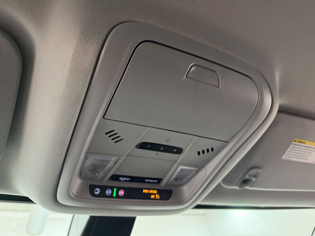 Used 2023 GMC Acadia AT4 image 90