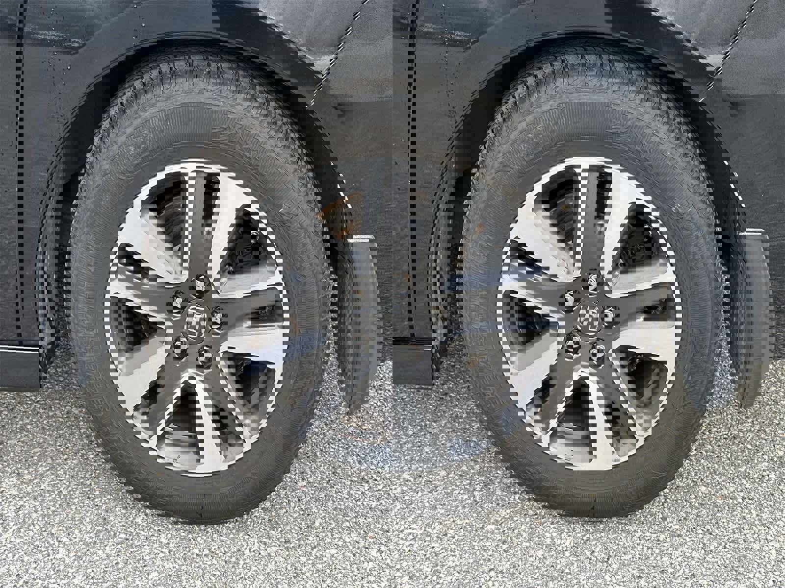 Used 2015 Honda Odyssey Touring Elite image 12