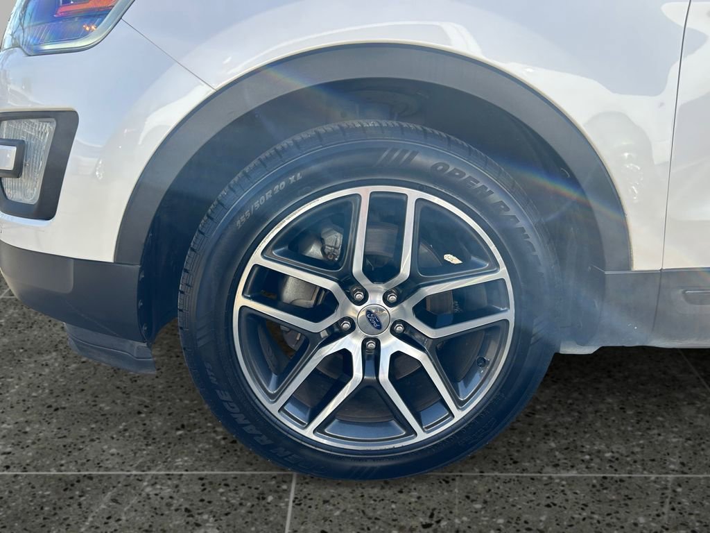 Used 2016 Ford Explorer Sport w/ Equipment Group 401A AWD/4WD image 4