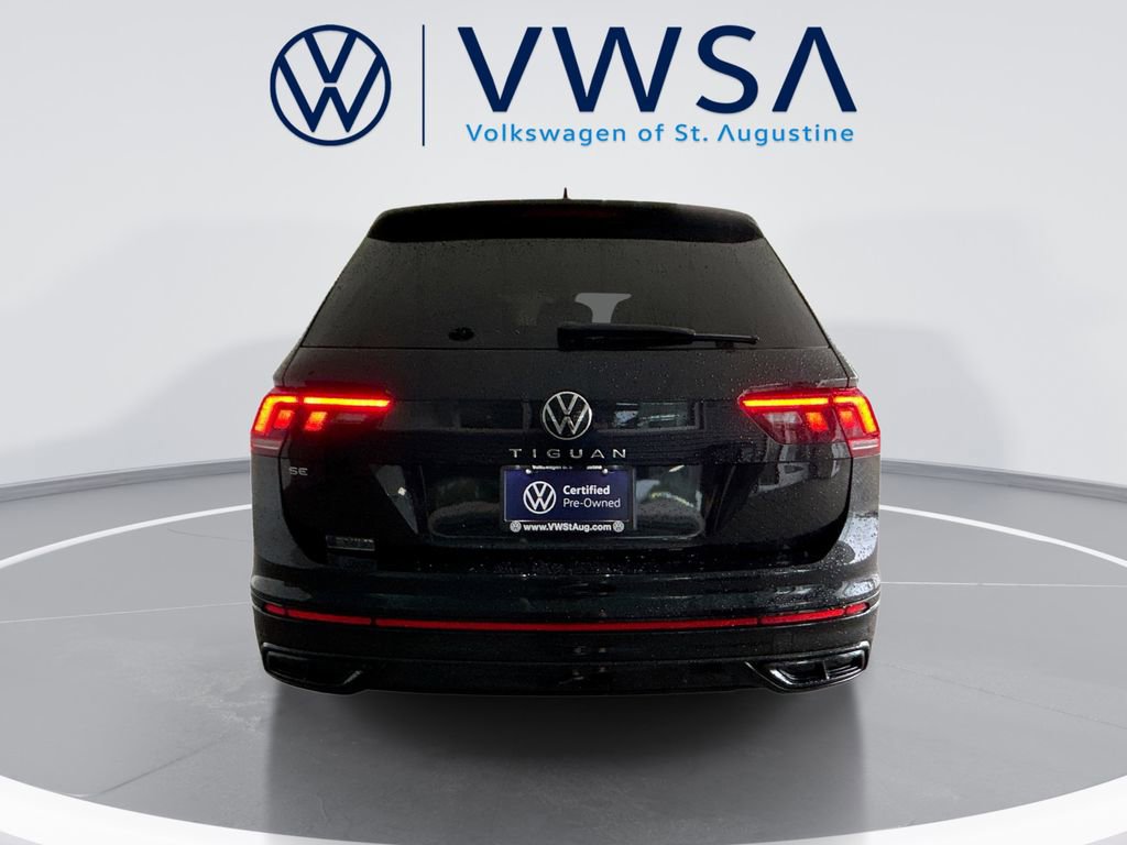 Certified 2024 Volkswagen Tiguan SE R-Line image 7