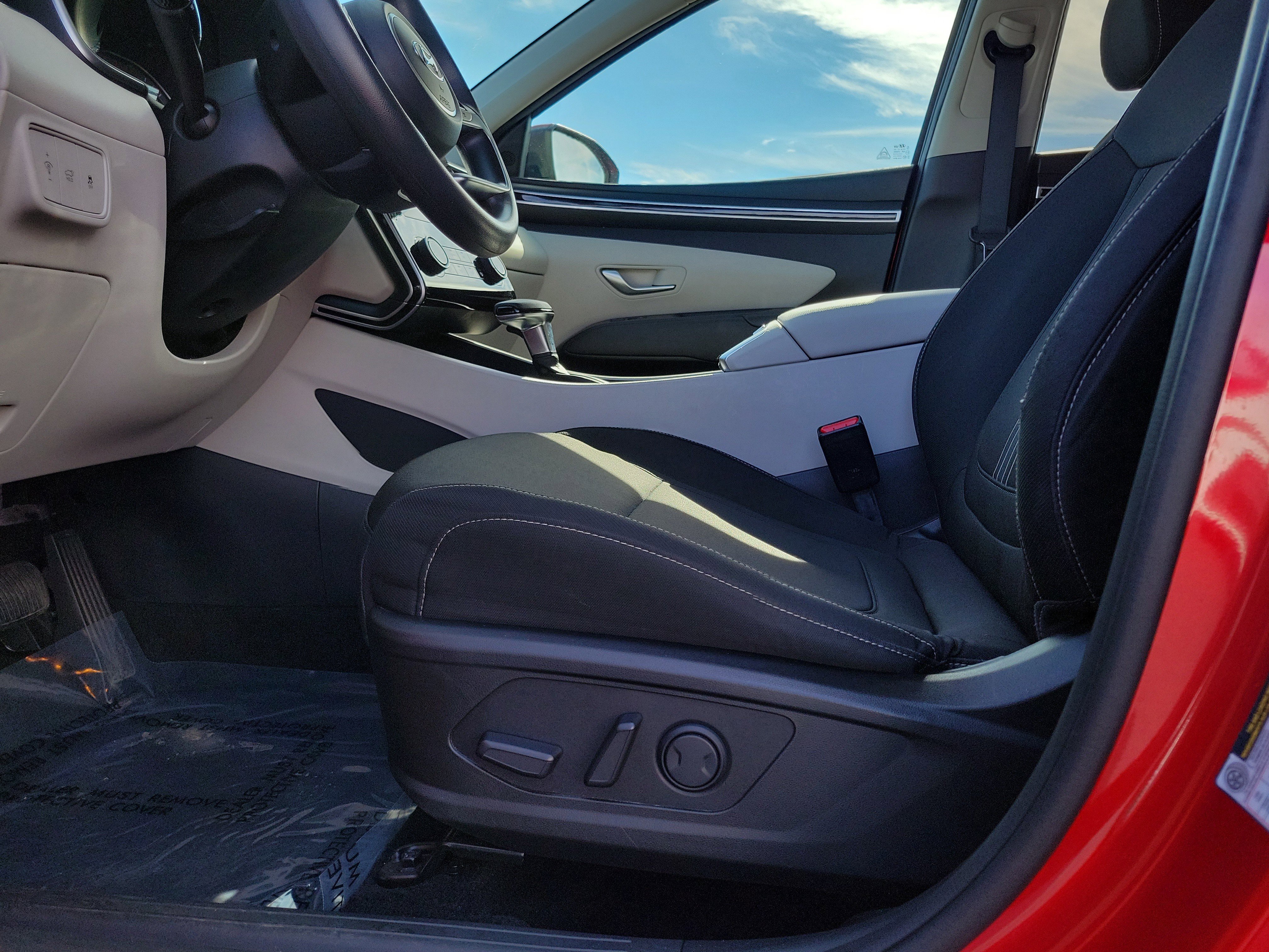 Used 2023 Hyundai Tucson SEL image 16