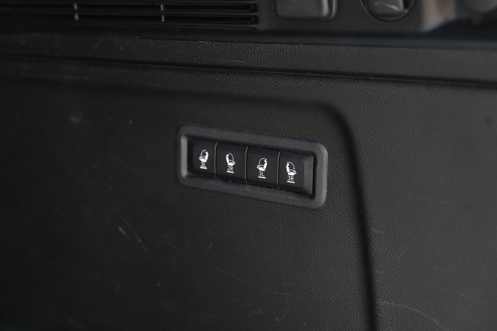 Used 2023 Jeep Wagoneer L Series II image 17