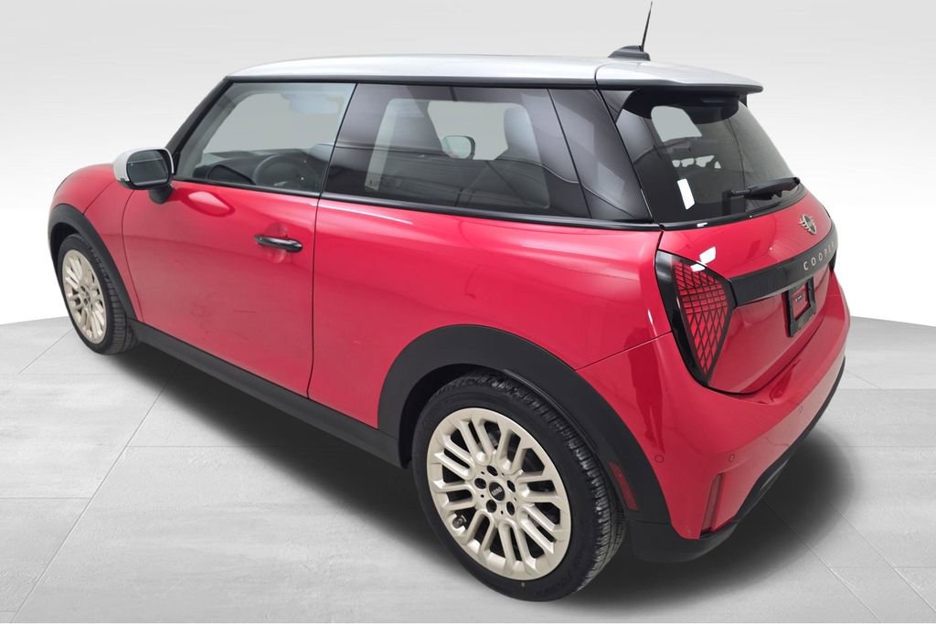 Certified 2025 MINI Cooper 2-Door Hardtop image 7