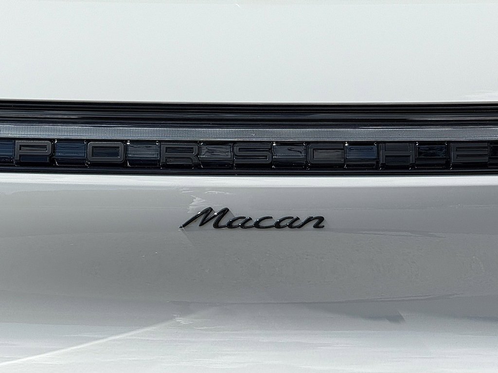 New 2026 Porsche Macan image 27
