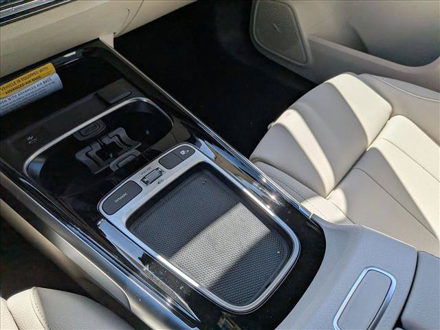 New 2026 Mercedes-Benz GLB 250 image 12