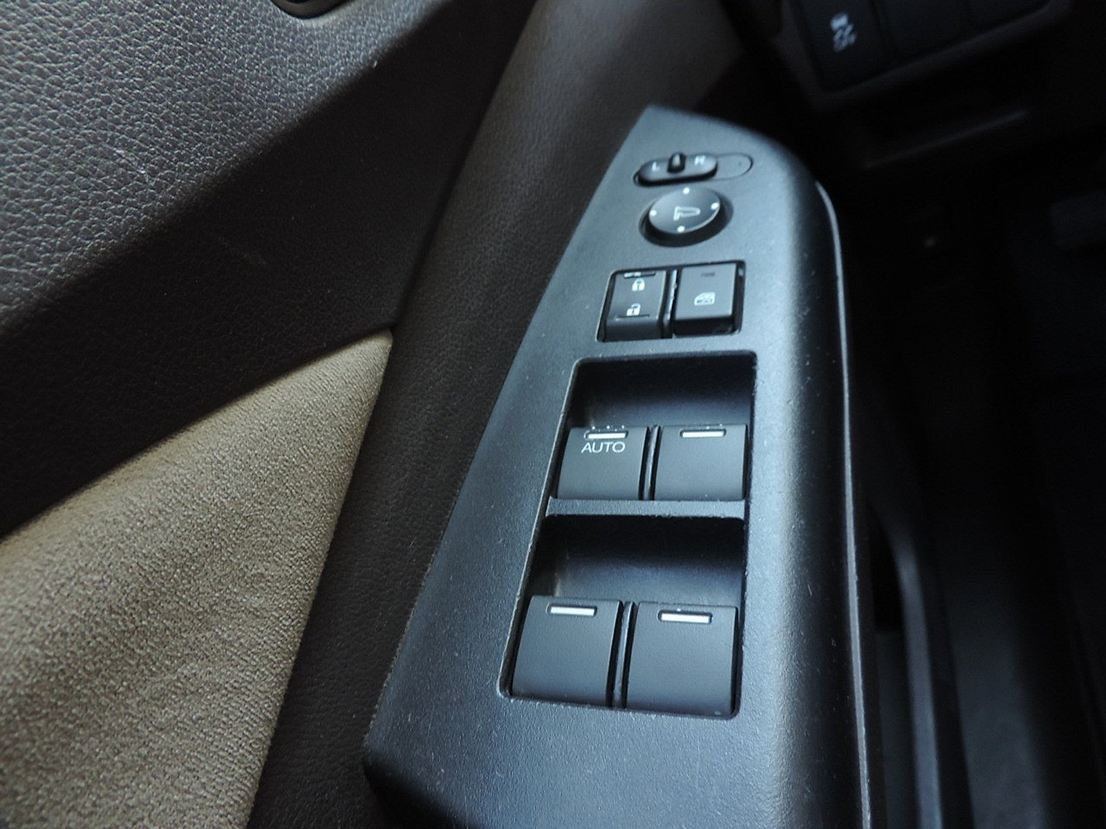 Used 2014 Honda CR-V EX image 22