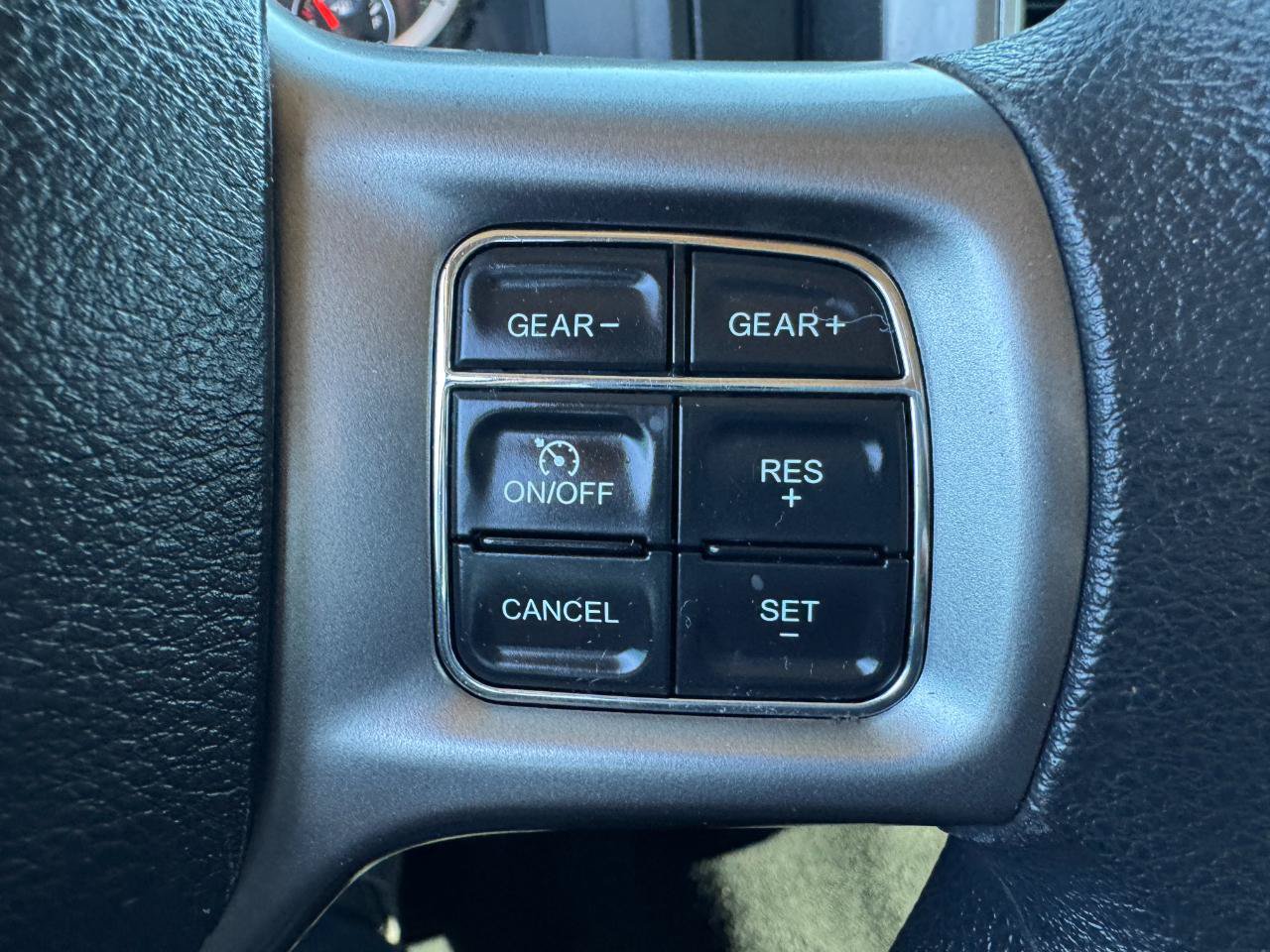 Used 2021 RAM 1500 Classic SLT RWD image 37